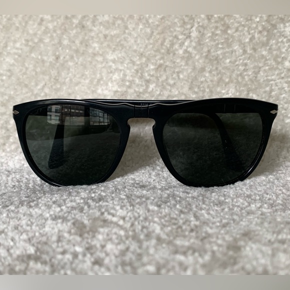 Persol Sunglasses with Polarized Lenses - Picture 1 of 4